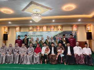 Wisuda Santri