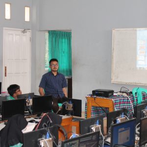 RAPAT KERJA 1 OSIS  MADRASAH ALIYAH PINK 03