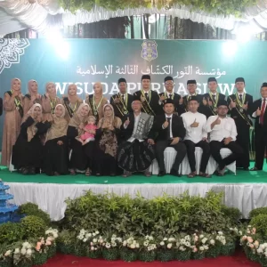 WISUDA ANGKATAN VI
