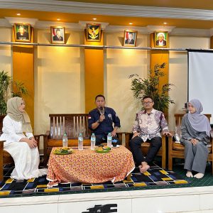 Bimbingan Kelas XII Madrasah Aliyah PINK 03