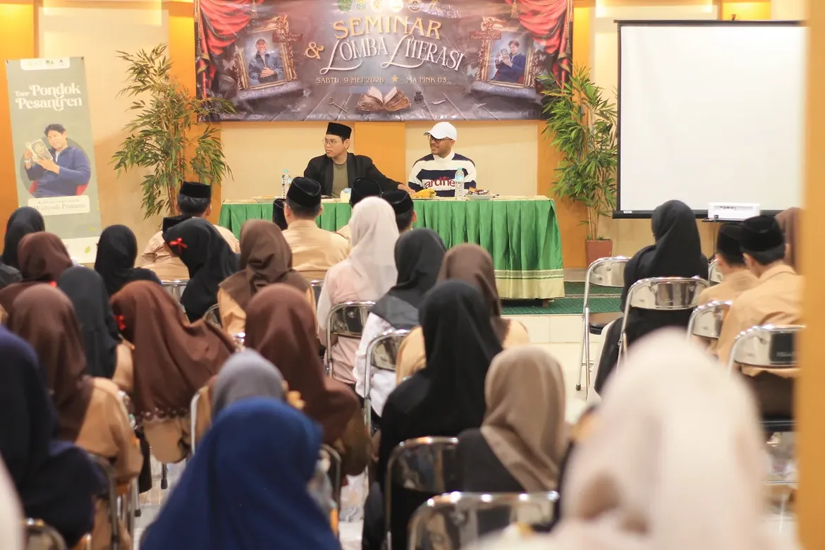 𝐒𝐄𝐌𝐁𝐀𝐋𝐈𝐒 𝟐𝟎𝟐𝟔 : Tuliskan Imajinasi, Hidupkan Kreasi